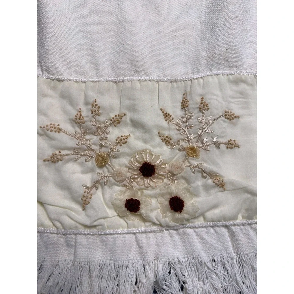 French‎ Country Floral Table Runner Ivory Embroidered Appliqué Fringe 72x18